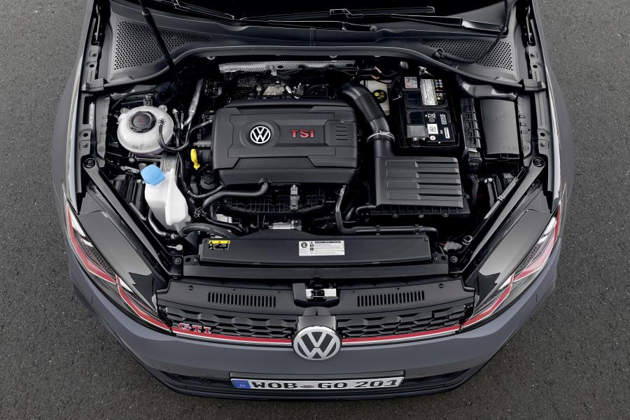 Моторный отсек Volkswagen Golf GTI TCR 3-Door (Typ 5G) 2019 года  (WW) (фото 107 из 107)